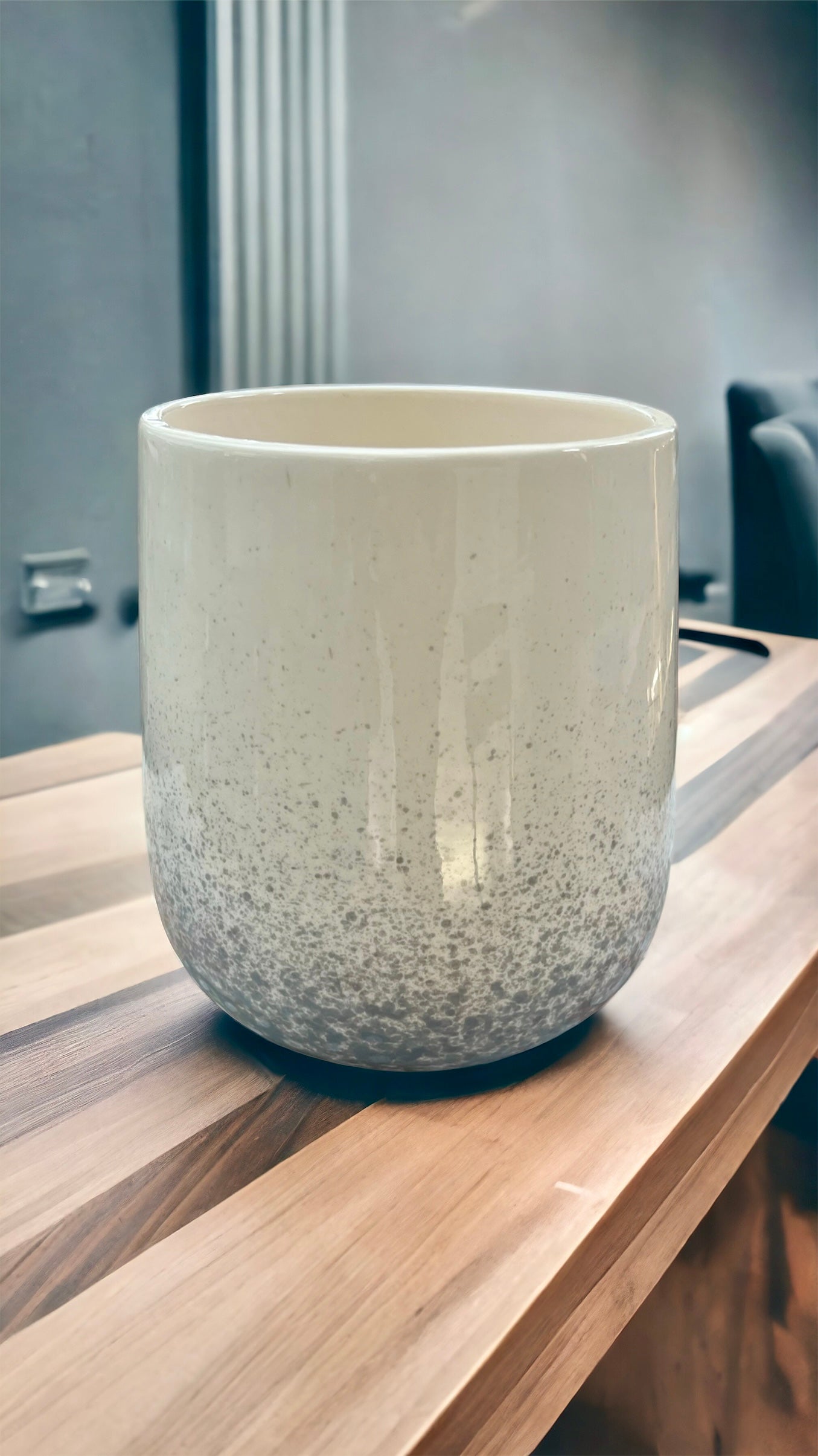 Vaso in ceramica smaltato