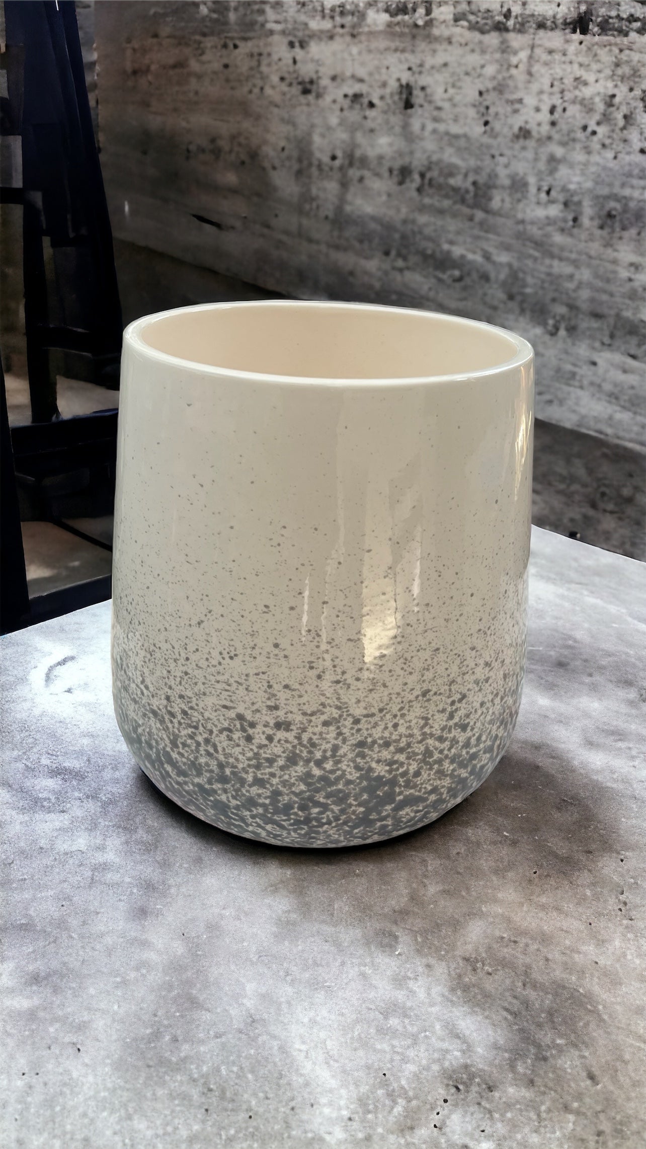 Vaso in ceramica smaltato